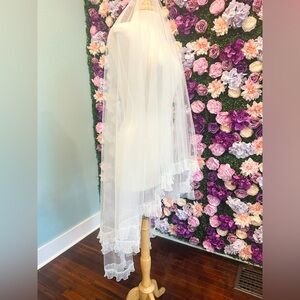 Light Ivory Ruffle Veil - 54” Long with Blusher